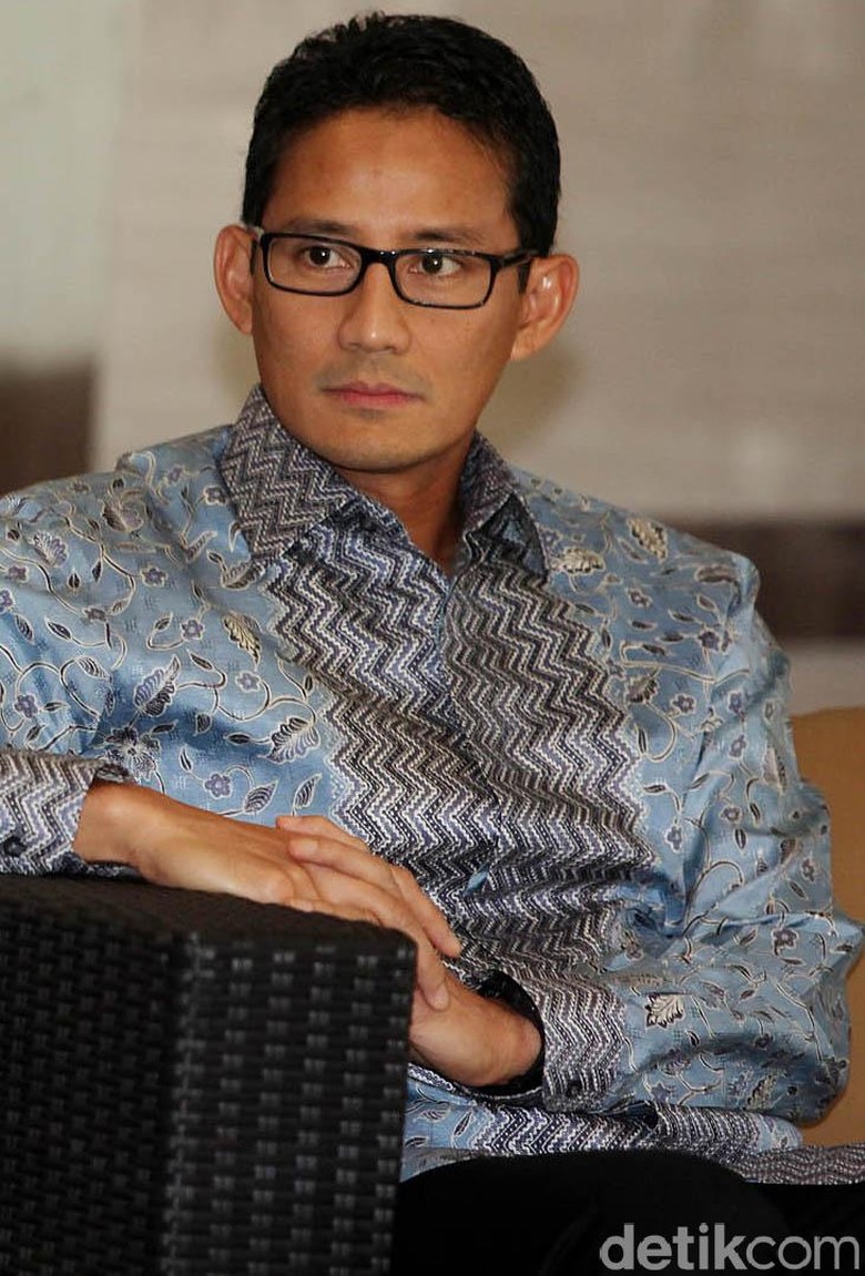 Ekonomi Akar Rumput Harus Terus Bergerak Ekonomi Akar Rumput Harus Terus Bergerak