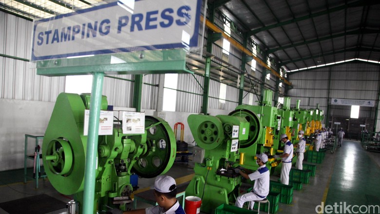 Astra Cetak Laba Rp 15 Triliun, Naik 5% Astra Cetak Laba Rp 15 Triliun, Naik 5%