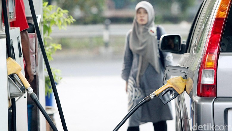 Pertamina Jamin Semua Daerah Kebagian Premium Pertamina Jamin Semua Daerah Kebagian Premium