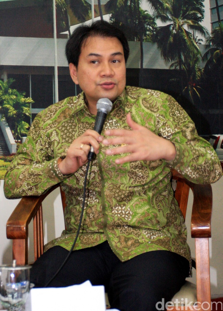 Masuk Bursa Caketum Golkar, Azis Syamsuddin Konsolidasi Cari Dukungan Masuk Bursa Caketum Golkar, Azis Syamsuddin Konsolidasi Cari Dukungan