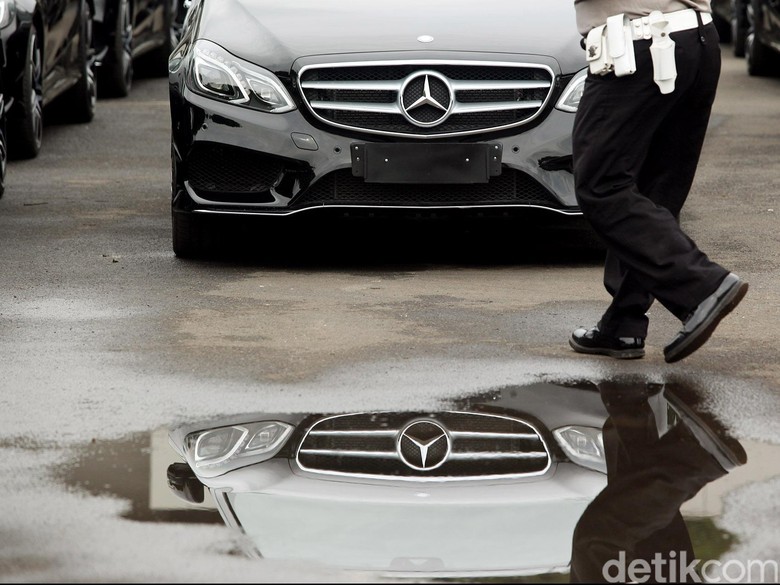 Pajak Sedan Diwacanakan Turun, Ini Tanggapan Mercedes-Benz Pajak Sedan Diwacanakan Turun, Ini Tanggapan Mercedes-Benz