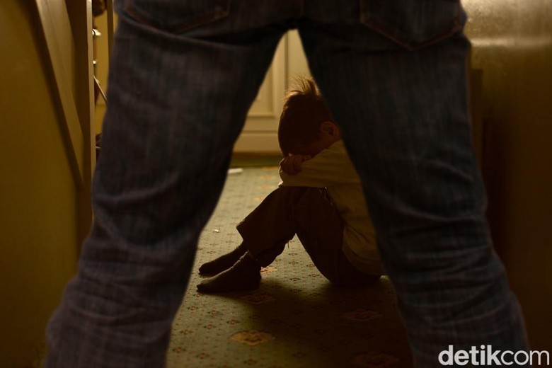 Cabuli 13 Bocah di Warnet Cakung, Zaky Ditangkap Polisi Cabuli 13 Bocah di Warnet Cakung, Zaky Ditangkap Polisi
