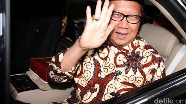 Ditanya di Istana Soal Usulan IPDN Dibubarkan, Mendagri: Pak Ahok Lebih Hebat Ditanya di Istana Soal Usulan IPDN Dibubarkan, Mendagri: Pak Ahok Lebih Hebat
