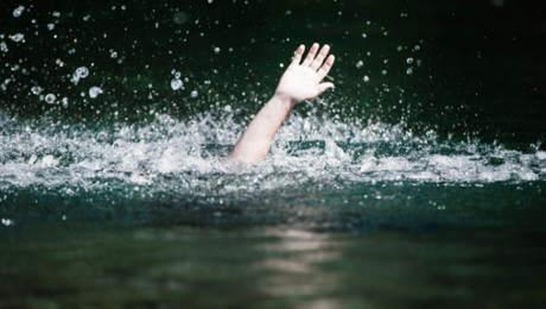 Dua Anak Tewas Tenggelam di Kolam Renang Hotel Novotel Surabaya Dua Anak Tewas Tenggelam di Kolam Renang Hotel Novotel Surabaya