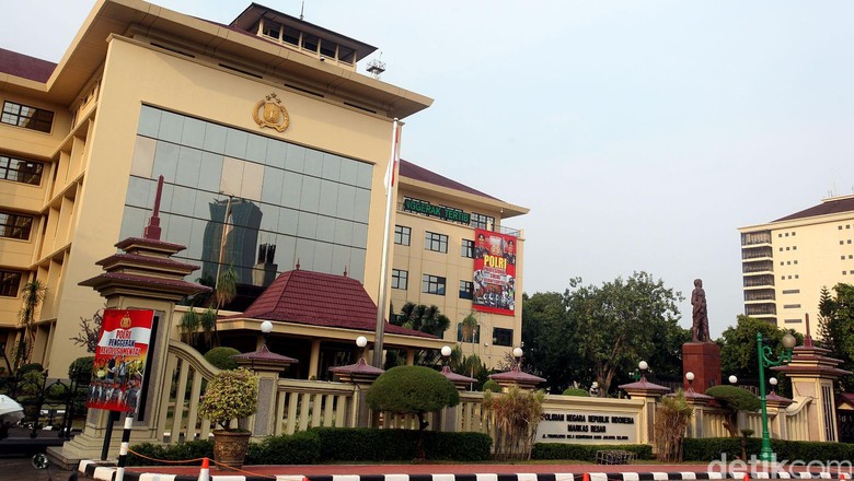 5 Kapolda Diganti, Ini Perombakan di Tubuh Polri 5 Kapolda Diganti, Ini Perombakan di Tubuh Polri