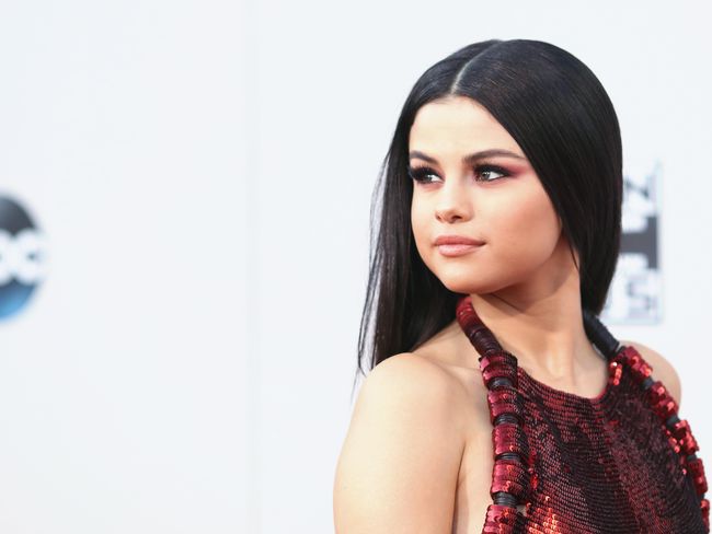 Selena Gomez Minta Justin Bieber Berdamai Dengan Sang Ibu