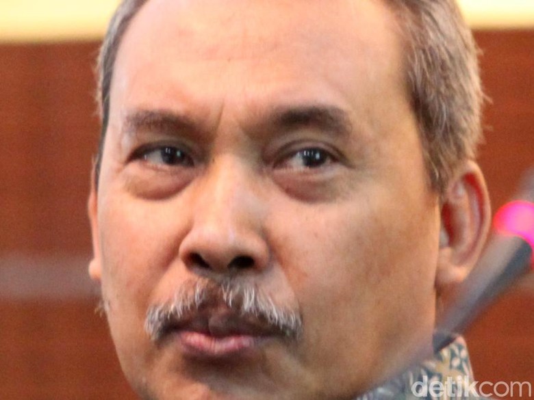 DPR vs KPK, Perlu Mediasi Jokowi DPR vs KPK, Perlu Mediasi Jokowi