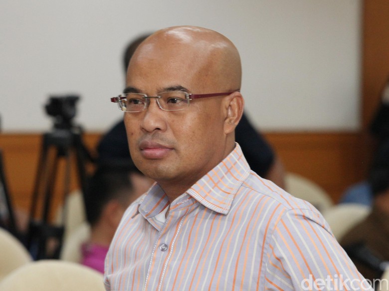 Fadli Surati KPK soal Pemeriksaan Novanto, Desmond: Dia Salah! Fadli Surati KPK soal Pemeriksaan Novanto, Desmond: Dia Salah!