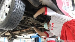 Setelah Lebaran Transaksi Bengkel Resmi Tembus Rp 170 Juta Setelah Lebaran Transaksi Bengkel Resmi Tembus Rp 170 Juta