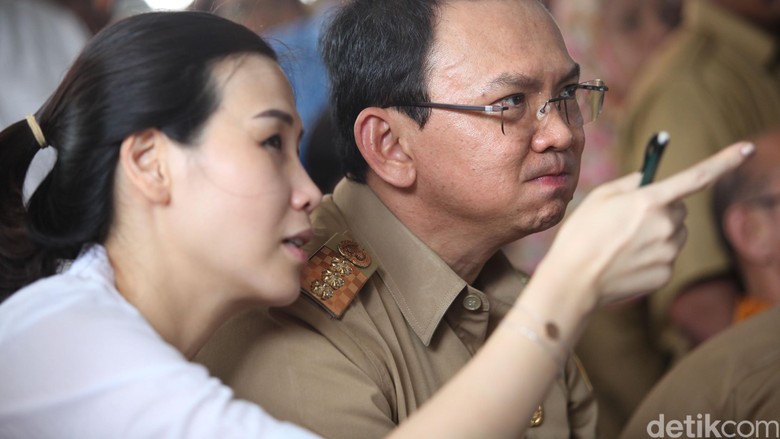 Ini Isi Surat Ahok untuk Vero Rayakan HUT Pernikahan Ini Isi Surat Ahok untuk Vero Rayakan HUT Pernikahan