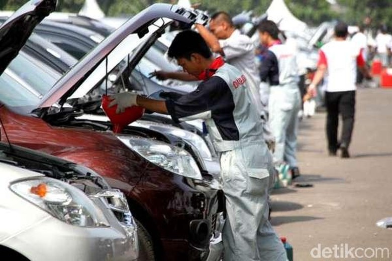Tambah Oli Bisa Bikin Jangka Waktu Ganti Oli Makin Lama? Tambah Oli Bisa Bikin Jangka Waktu Ganti Oli Makin Lama?
