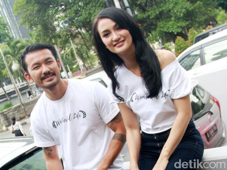 Soal Jenis Kelamin Si Jabang Bayi, Rio Dewanto Tunggu Kejutan Soal Jenis Kelamin Si Jabang Bayi, Rio Dewanto Tunggu Kejutan