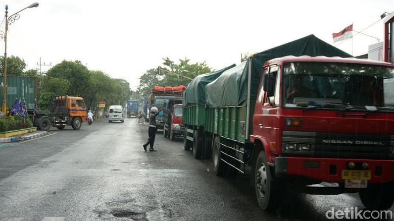 Long Weekend, Truk Diimbau Beroperasi Pukul 22.00-05.00 WIB