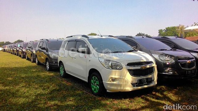 Chevrolet Kapok Main Mobil MPV di Indonesia Chevrolet Kapok Main Mobil MPV di Indonesia