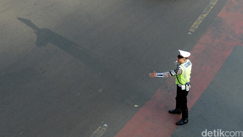 Ada Demo di Kedubes Myanmar, Polisi Lalukan Rekayasa Lalu Lintas Ada Demo di Kedubes Myanmar, Polisi Lalukan Rekayasa Lalu Lintas