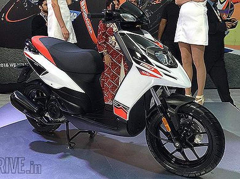 Skuter Aprilia SR150 Ini Sudah Dijual di India, Harganya Mulai Rp 12 Jutaan Skuter Aprilia SR150 Ini Sudah Dijual di India, Harganya Mulai Rp 12 Jutaan