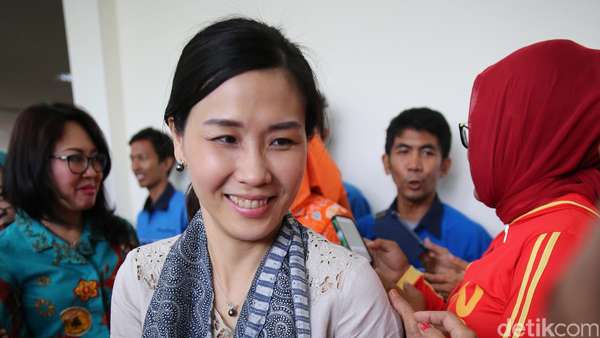 Ungkapan Veronica Tan Tentang Keluarga Djarot di Hari Lebaran Ungkapan Veronica Tan Tentang Keluarga Djarot di Hari Lebaran