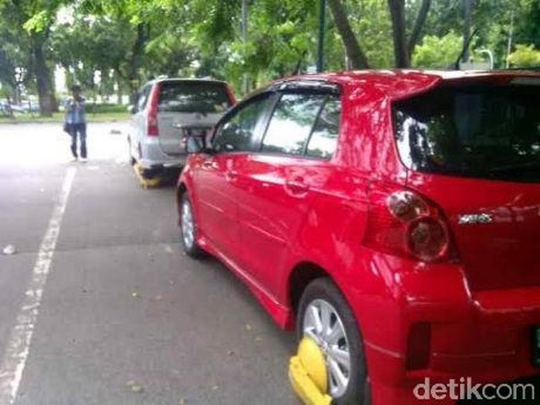 Aturan Mau Beli Mobil Harus Punya Garasi, Ini Kata Mitsubishi Aturan Mau Beli Mobil Harus Punya Garasi, Ini Kata Mitsubishi
