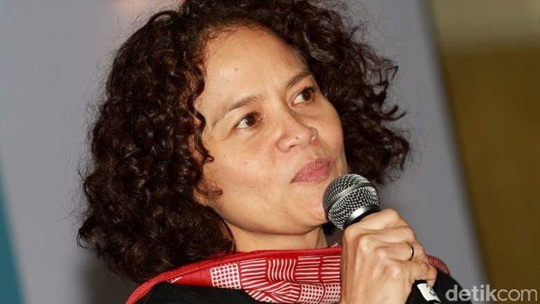 Dari AADC? 2, Sekelumit Pengalaman Mira Lesmana Hadapi Cuaca Dingin Brooklyn Dari AADC? 2, Sekelumit Pengalaman Mira Lesmana Hadapi Cuaca Dingin Brooklyn