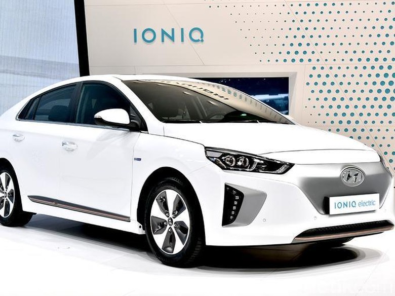 Hyundai Yakin Ioniq Mampu Kalahkan Prius Hyundai Yakin Ioniq Mampu Kalahkan Prius