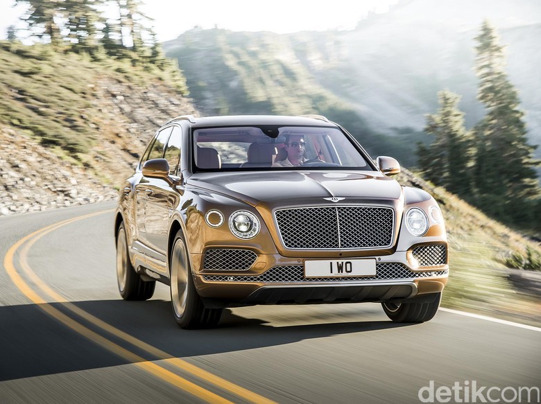 Garangnya Bentley Bentayga Saat Berakselerasi, Mirip Supercar! Garangnya Bentley Bentayga Saat Berakselerasi, Mirip Supercar!