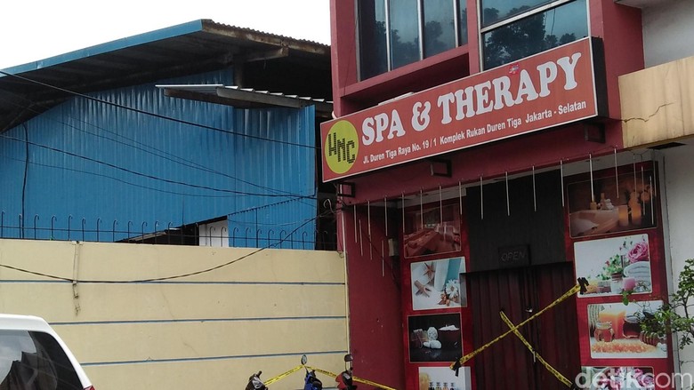 Spa Pijat Plus yang Sediakan Gigolo Sudah Beroperasi 2 Tahun Spa Pijat Plus yang Sediakan Gigolo Sudah Beroperasi 2 Tahun