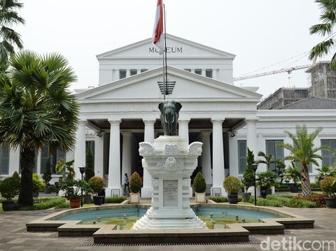 Keliling Pulau Jawa 7 Hari Ala Traveler Inggris