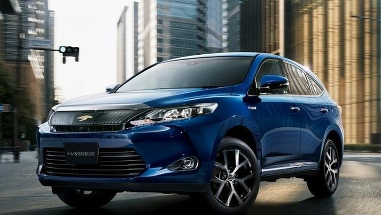 Toyota Segarkan SUV Harrier, Kini Pakai Mesin Turbo 2.0 Toyota Segarkan SUV Harrier, Kini Pakai Mesin Turbo 2.0