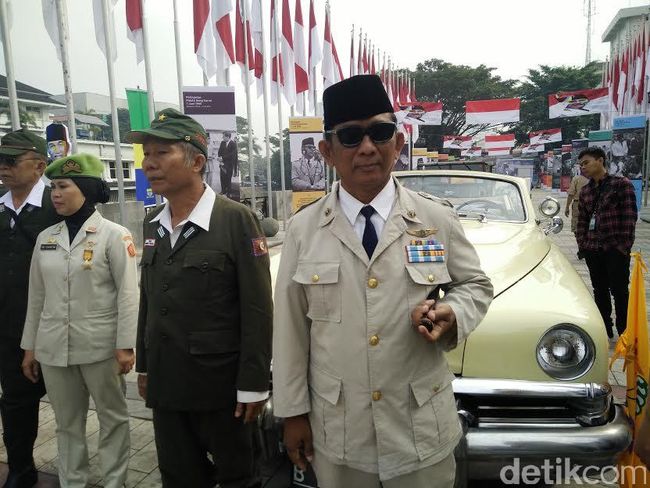 Cerita Yudha yang Berpenampilan Bak Sukarno di Acara Hari 