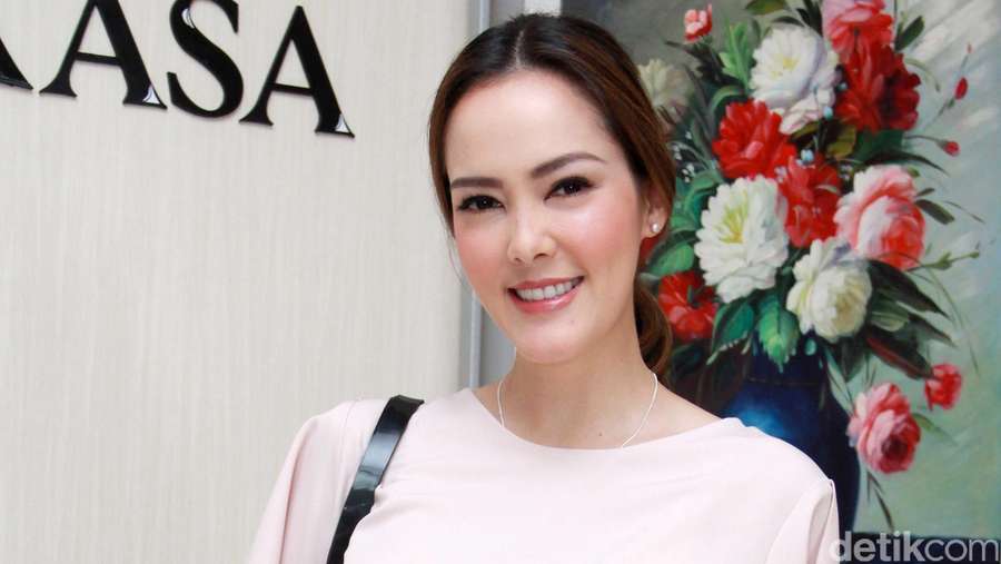 10 Foto Terpopuler: Chelsea Islan, Inul Daratista hingga 