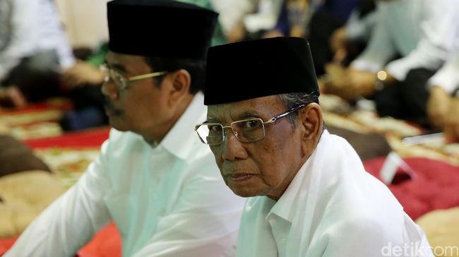 Mata Najwa Part 1 - Gus Mus Dan Negeri Teka-Teki|gus Mus New