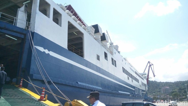 Begini Isi Kapal Roro Rute Pelabuhan Panjang-Tanjung Priok Begini Isi Kapal Roro Rute Pelabuhan Panjang-Tanjung Priok