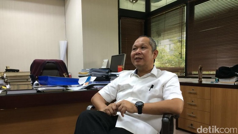 Siap-siap, Tahun Ini Gerbang Tol Tak Lagi Layani Pembayaran Tunai Siap-siap, Tahun Ini Gerbang Tol Tak Lagi Layani Pembayaran Tunai