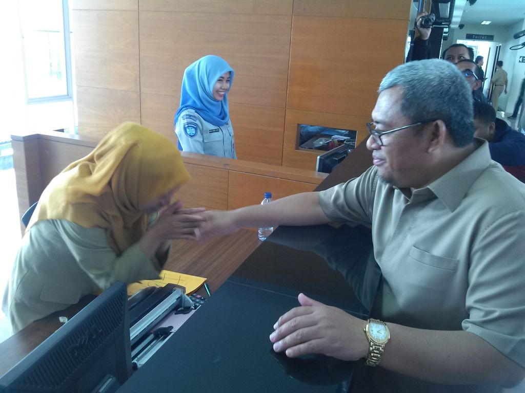 surat jalan dari samsat Sidak Publik Puas Libur Usai Lebaran, Aher Pelayanan Tetap