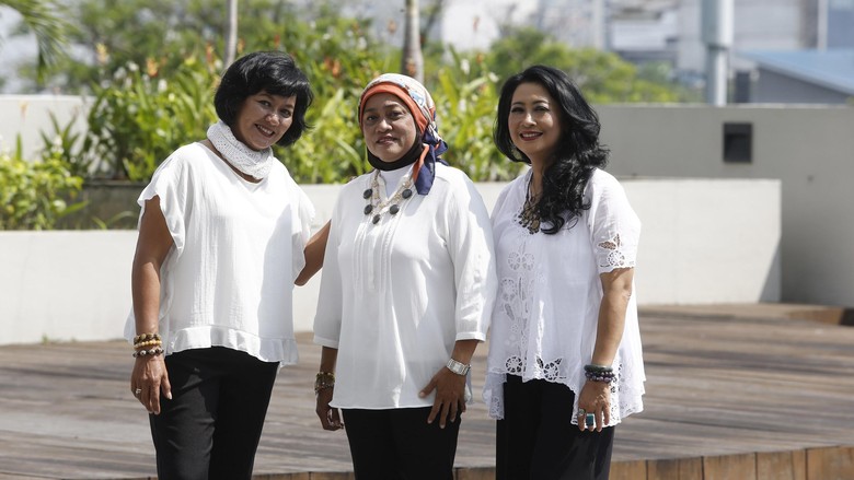 Ketika Lilies Handayani dkk. Terpanah Reza Rahardian Ketika Lilies Handayani dkk. Terpanah Reza Rahardian