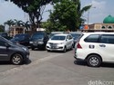 Grab dan Go-Car Siap Pasang Tarif Baru