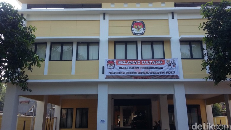 Gagal Jadi Cagub DKI, Ichsanuddin Noorsy Hanya Setor 19.746 KTP Gagal Jadi Cagub DKI, Ichsanuddin Noorsy Hanya Setor 19.746 KTP