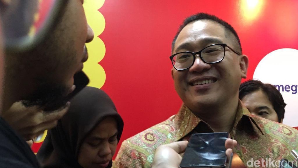 Alexander Rusli Mundur dari Jabatan Dirut Indosat Alexander Rusli Mundur dari Jabatan Dirut Indosat