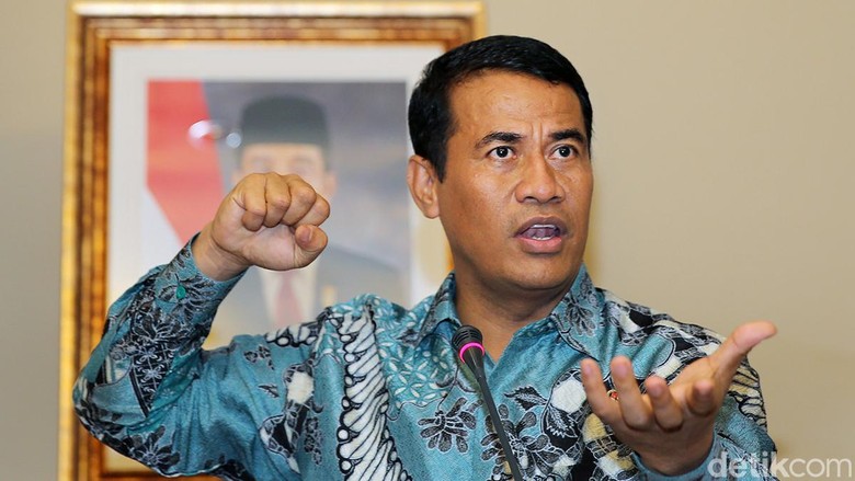 Berantas Aksi Pungli, Mentan Bentuk Tim Sapu Bersih Berantas Aksi Pungli, Mentan Bentuk Tim Sapu Bersih