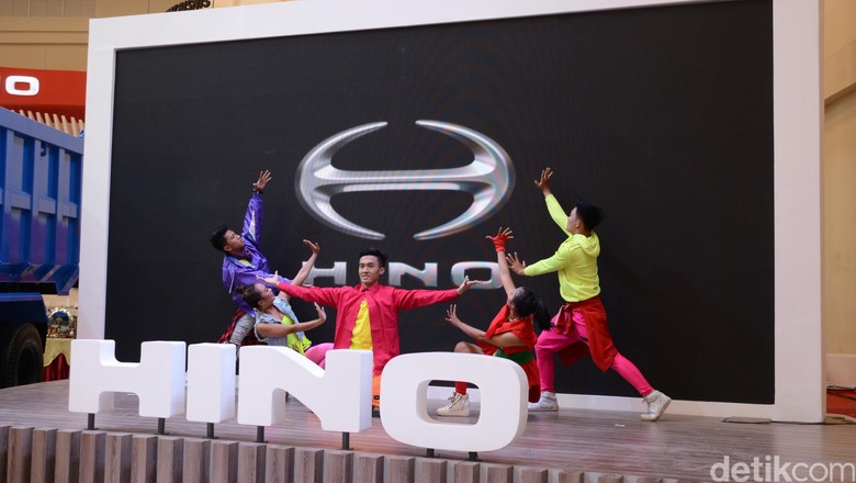 Penjualan Hino Motor di Indonesia Mulai Membaik Penjualan Hino Motor di Indonesia Mulai Membaik