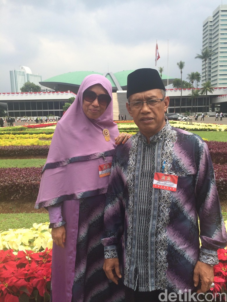 4 Pusat Rumah Tangga ala Pasangan Teladan Asal Bulukumba 4 Pusat Rumah Tangga ala Pasangan Teladan Asal Bulukumba