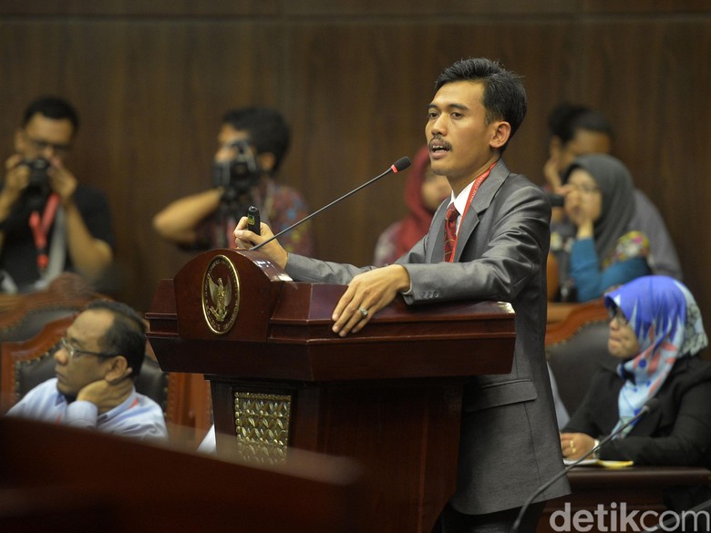 Pedofil Marak, Orang Tua Harus Batasi Unggah Foto Anak di Medsos