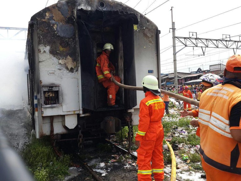 Penyebab Kereta Kertajaya Terbakar di Tanjung Priok Diduga Korsleting Listrik Penyebab Kereta Kertajaya Terbakar di Tanjung Priok Diduga Korsleting Listrik