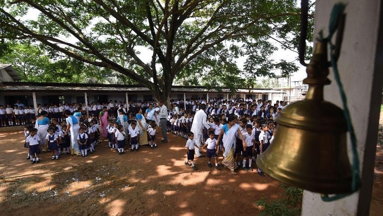 Makan Siang Beracun Tewaskan 23 Murid, Kepala Sekolah 