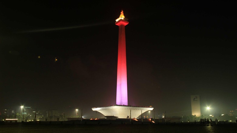 Wisata malam di Monas (Randy/detikTravel) Wisata malam di Monas (Randy/detikTravel)