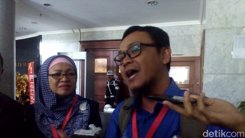 LGBT Bisa Berubah Jadi Hetero? YPS: Dengan Kesabaran, Bukan Paksaan LGBT Bisa Berubah Jadi Hetero? YPS: Dengan Kesabaran, Bukan Paksaan