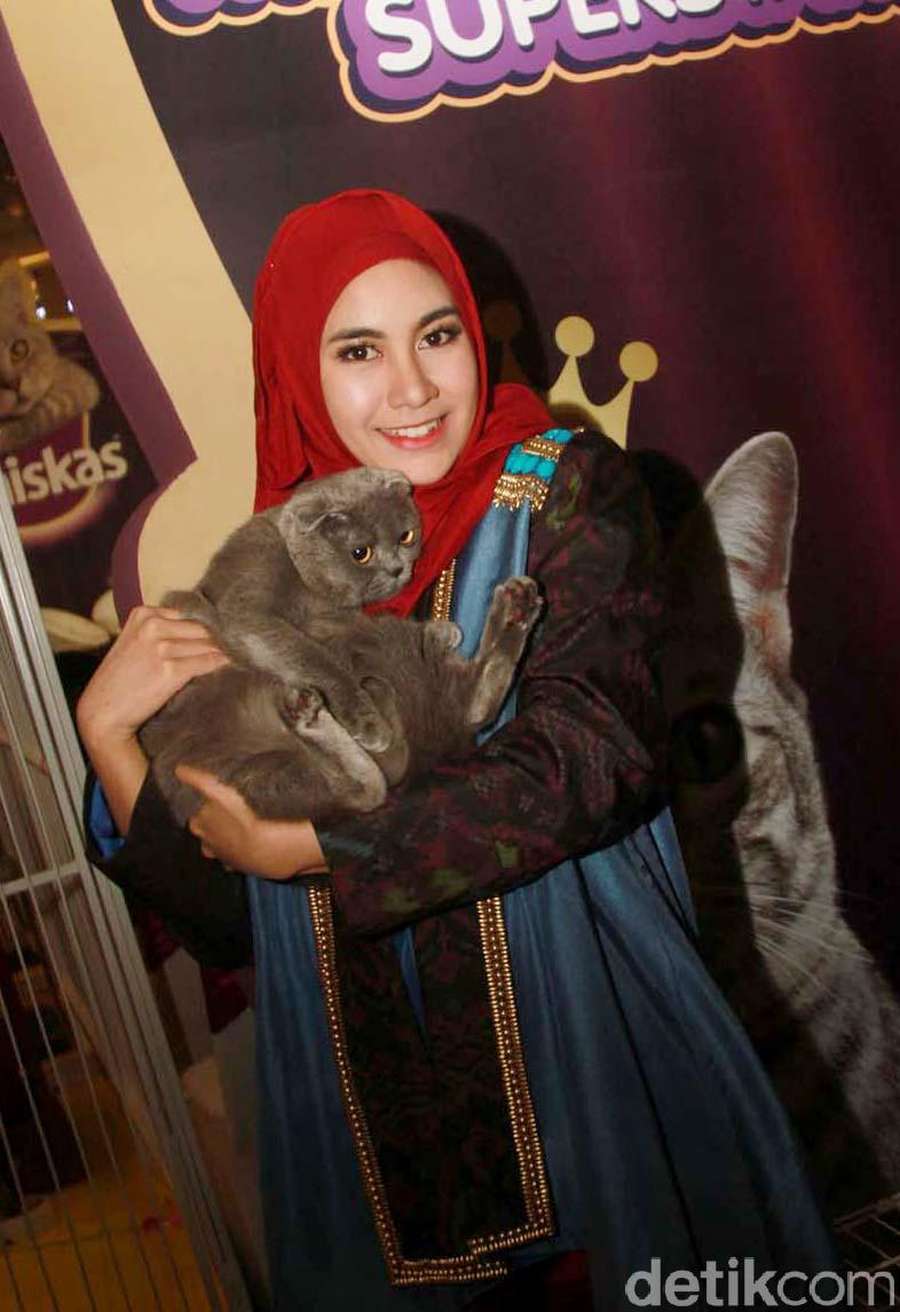 Anisa Rahma Jadi Juri Pemilihan Kucing Terlucu