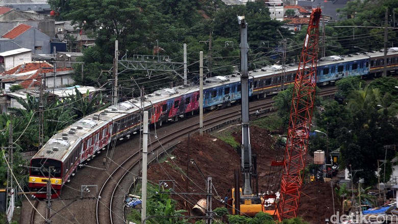 Rel Kereta Cianjur-Padalarang Diaktifkan Lagi, Ini Manfaatnya Rel Kereta Cianjur-Padalarang Diaktifkan Lagi, Ini Manfaatnya