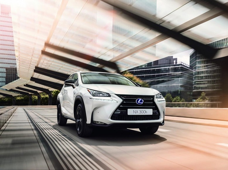 Lexus NX Sport Punya Wajah Baru Lexus NX Sport Punya Wajah Baru