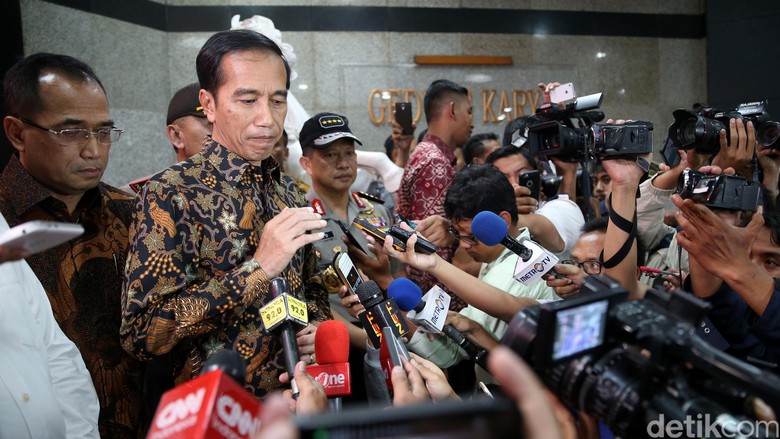 Jokowi Gencar Berantas Pungli, Pengusaha: Oknum-oknum Nakal Takut Semua Jokowi Gencar Berantas Pungli, Pengusaha: Oknum-oknum Nakal Takut Semua